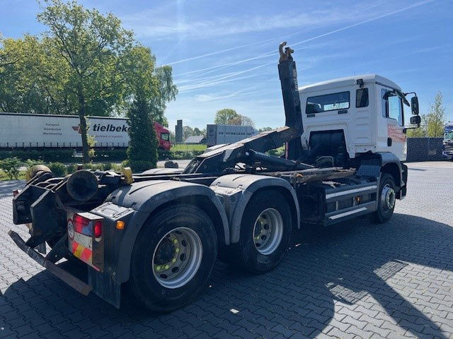 MAN TGA 26.360 .360 6X2 Hooksystem - Camion transport containere/ Swap body: Foto 3 MAN TGA 26.360 .360 6X2 Hooksystem - Camion transport containere/ Swap body: Foto 3