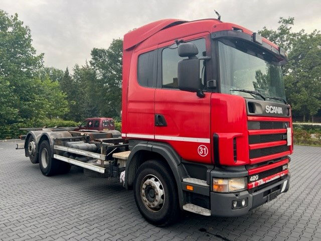 Scania R124-420 .420 6x2 - Camion şasiu: Foto 2 Scania R124-420 .420 6x2 - Camion şasiu: Foto 2
