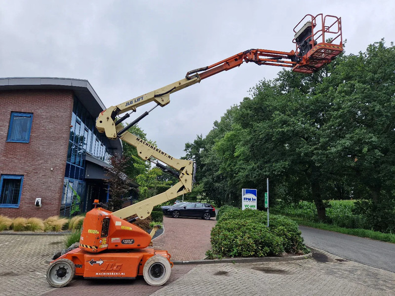 JLG E400AJPN - Nacela articulata: Foto 1 JLG E400AJPN - Nacela articulata: Foto 1