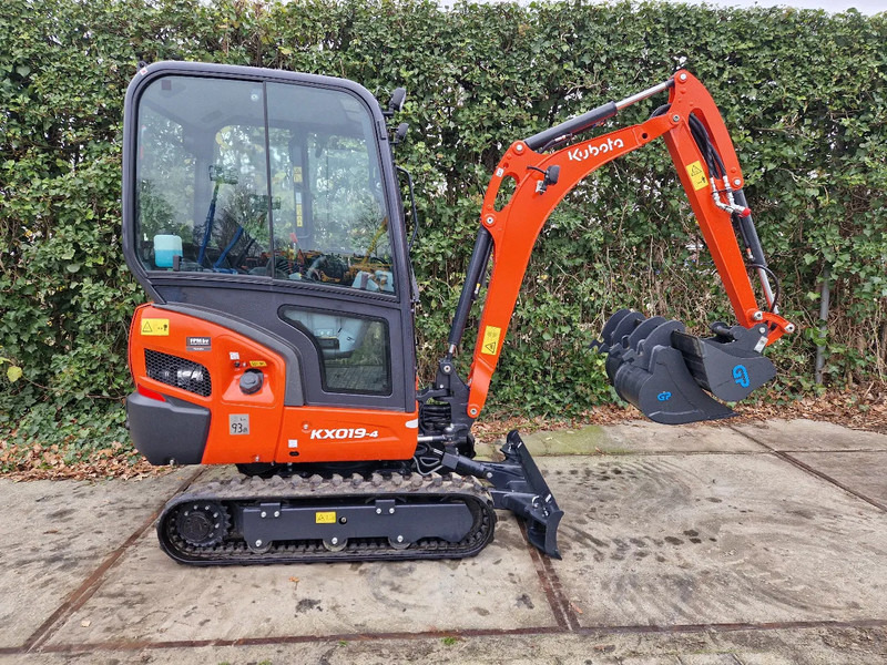 Kubota KX019-4 Hi-spec (NIEUW) - Mini excavator: Foto 2 Kubota KX019-4 Hi-spec (NIEUW) - Mini excavator: Foto 2