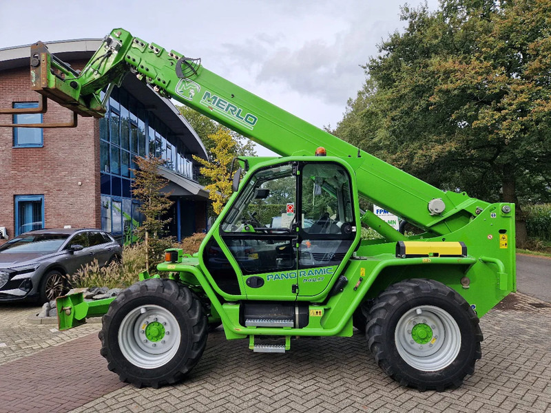 Merlo P40.17 - Stivuitor telescopic: Foto 2 Merlo P40.17 - Stivuitor telescopic: Foto 2