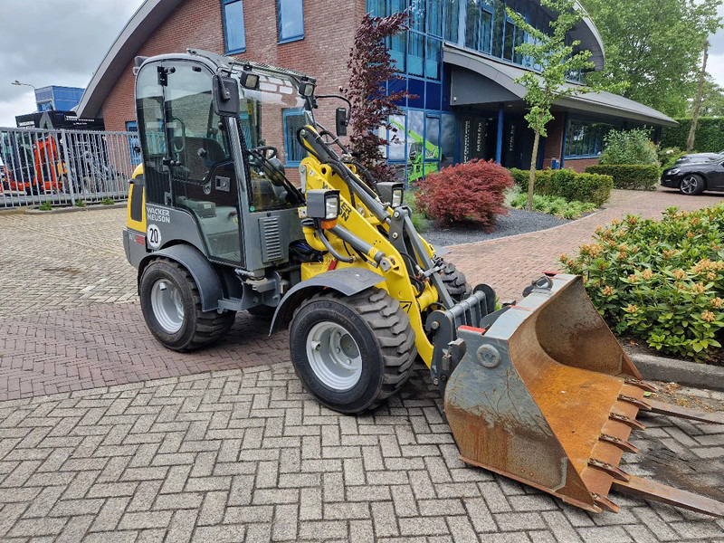 WACKER NEUSON WL 25 - Încărcător frontal pe pneuri: Foto 2 WACKER NEUSON WL 25 - Încărcător frontal pe pneuri: Foto 2