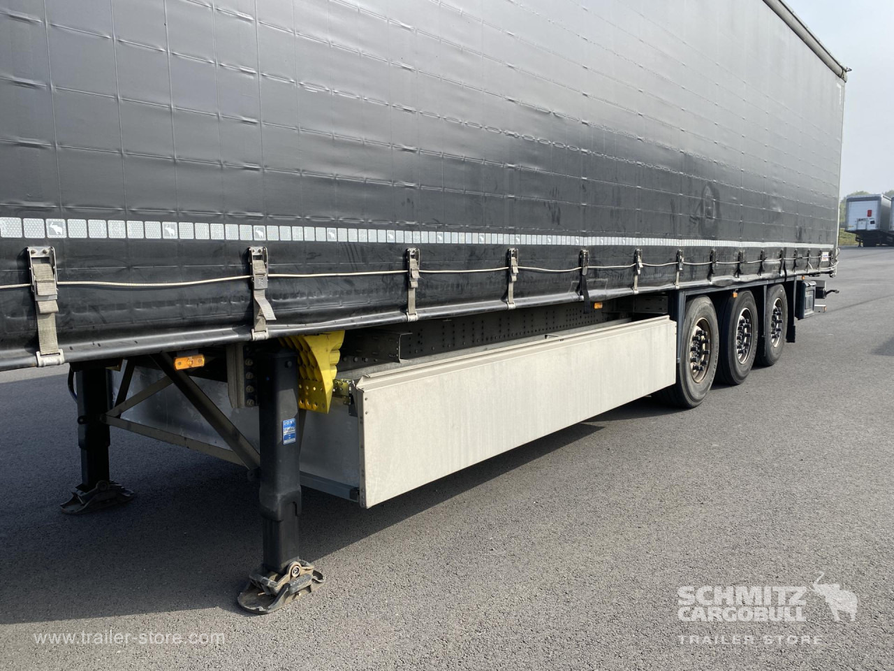 SCHMITZ Curtainsider Standard - Semiremorcă prelată: Foto 3 SCHMITZ Curtainsider Standard - Semiremorcă prelată: Foto 3