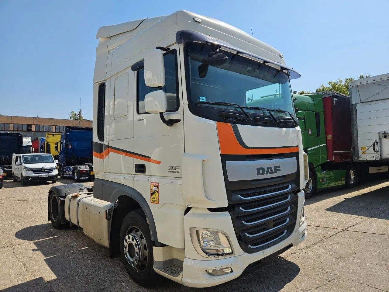DAF XF 460 Space Cab Standklima 2 units - Cap tractor: Foto 2 DAF XF 460 Space Cab Standklima 2 units - Cap tractor: Foto 2