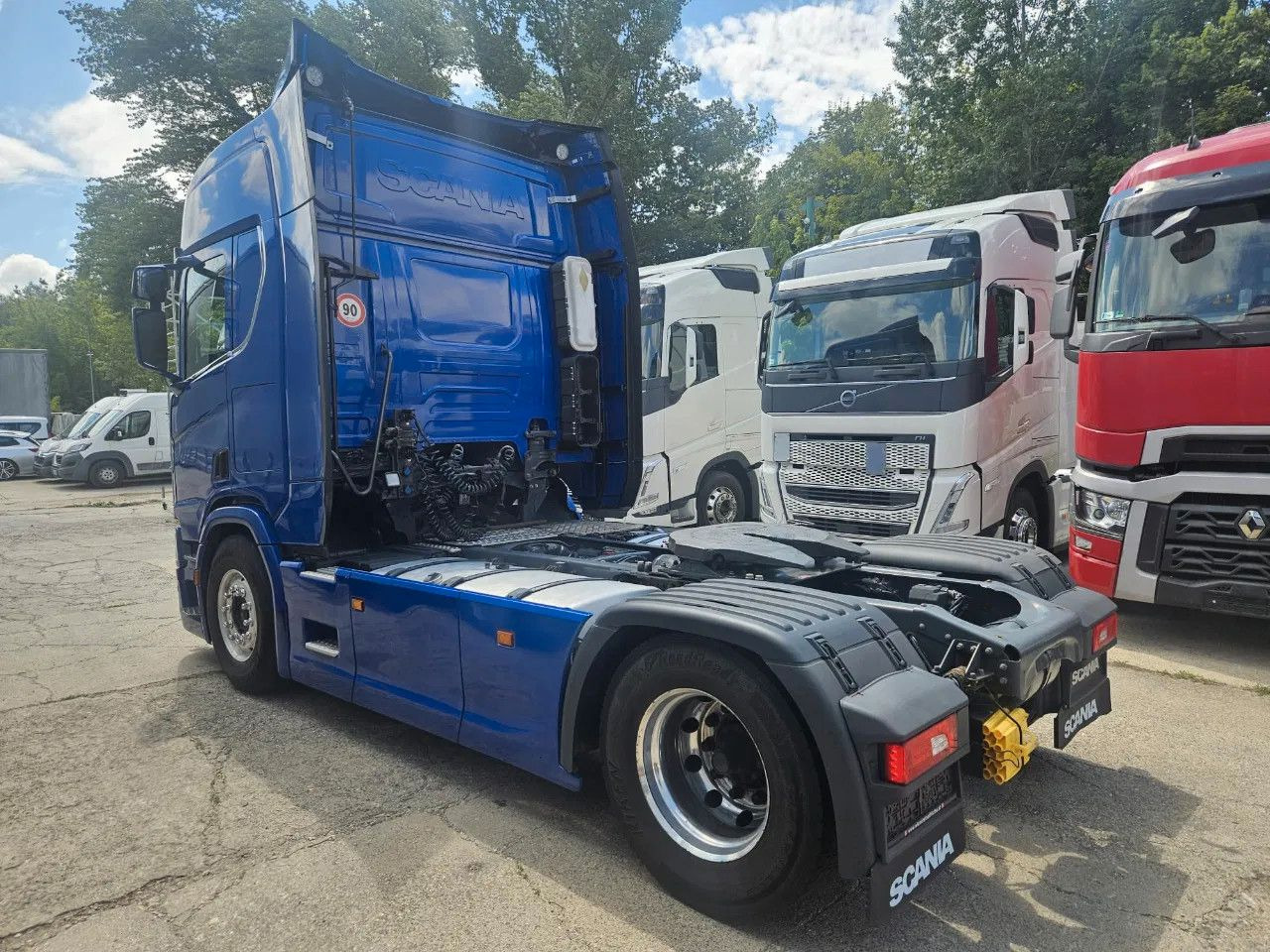 Scania R410 Standard - Full Spoiler - Retarder - Alloy - Cap tractor: Foto 4 Scania R410 Standard - Full Spoiler - Retarder - Alloy - Cap tractor: Foto 4