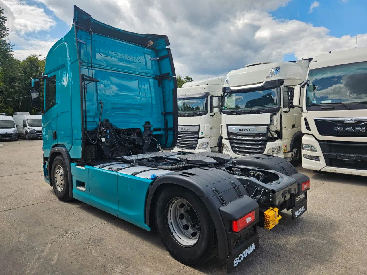Scania R500 Standard-Turquoise-Standklima-Big NAVI-Hydr - Cap tractor: Foto 4 Scania R500 Standard-Turquoise-Standklima-Big NAVI-Hydr - Cap tractor: Foto 4