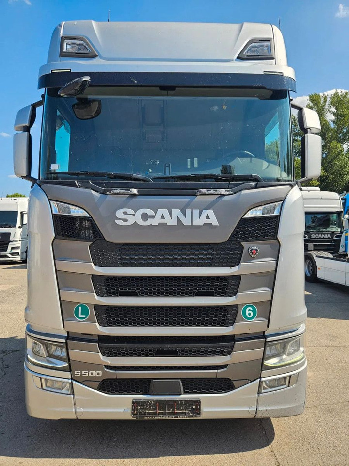 Scania S500 Standklima, 2 fridges, Big Navi, Alloy whee - Cap tractor: Foto 5 Scania S500 Standklima, 2 fridges, Big Navi, Alloy whee - Cap tractor: Foto 5