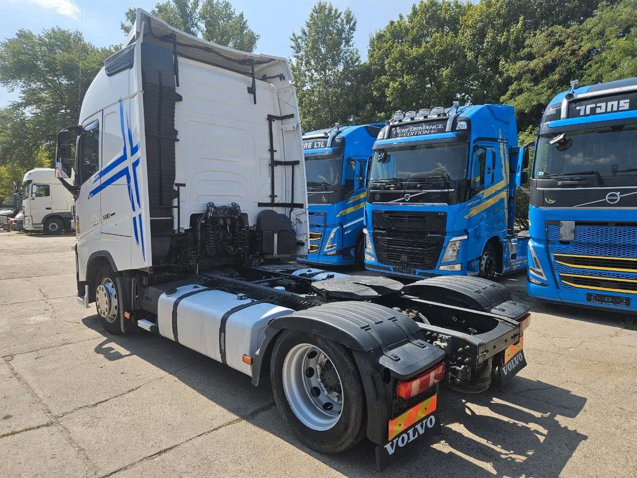Volvo FH 500 Globe-Mega-I Park - Cap tractor: Foto 4 Volvo FH 500 Globe-Mega-I Park - Cap tractor: Foto 4