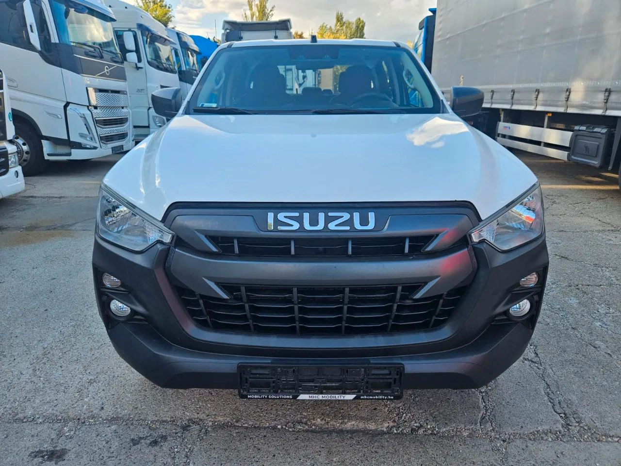 Isuzu D-Max 2H, 4H, 4L - SUV: Foto 2 Isuzu D-Max 2H, 4H, 4L - SUV: Foto 2