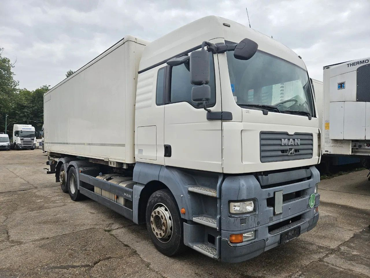 MAN TGA 26.400 BDF Tail Lift Euro5, New Smart2 Tacho - Camion transport containere/ Swap body: Foto 2 MAN TGA 26.400 BDF Tail Lift Euro5, New Smart2 Tacho - Camion transport containere/ Swap body: Foto 2