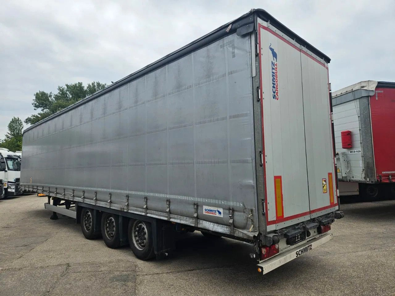 Schmitz Cargobull SCB S3T VARIOS 2 units! Lifting Axle A&C, XL Cod - Semiremorcă prelată: Foto 4 Schmitz Cargobull SCB S3T VARIOS 2 units! Lifting Axle A&C, XL Cod - Semiremorcă prelată: Foto 4