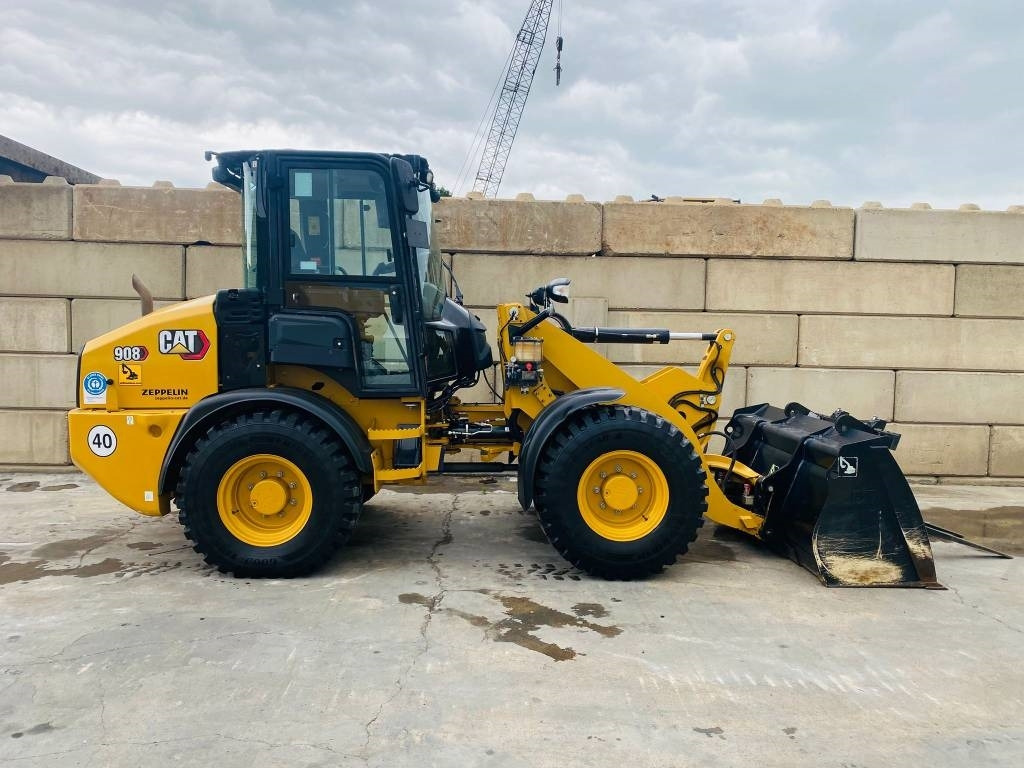 CAT 908-14a - Încărcător frontal pe pneuri: Foto 2 CAT 908-14a - Încărcător frontal pe pneuri: Foto 2