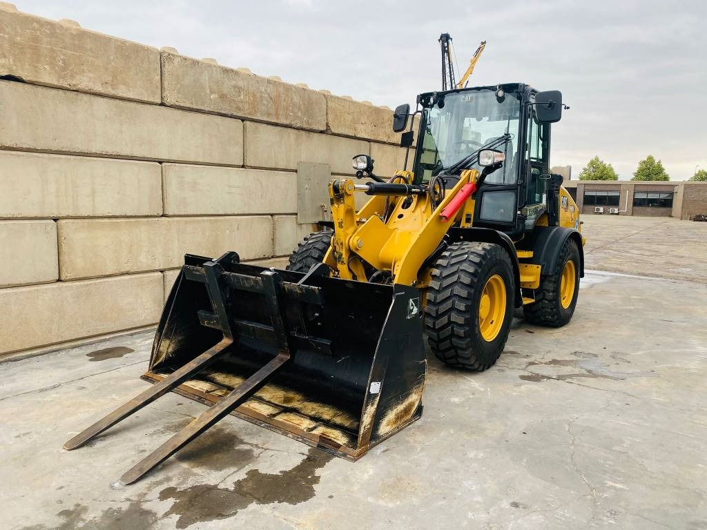 CAT 908-14a - Încărcător frontal pe pneuri: Foto 3 CAT 908-14a - Încărcător frontal pe pneuri: Foto 3