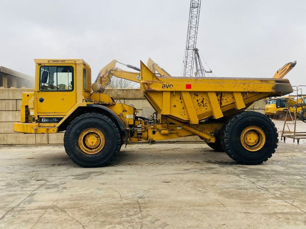 CAT D 25 C - Camion articulat: Foto 1 CAT D 25 C - Camion articulat: Foto 1
