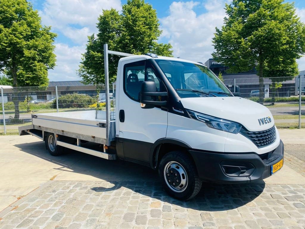 Iveco Daily 35 C18 - Autoutilitară box: Foto 1 Iveco Daily 35 C18 - Autoutilitară box: Foto 1