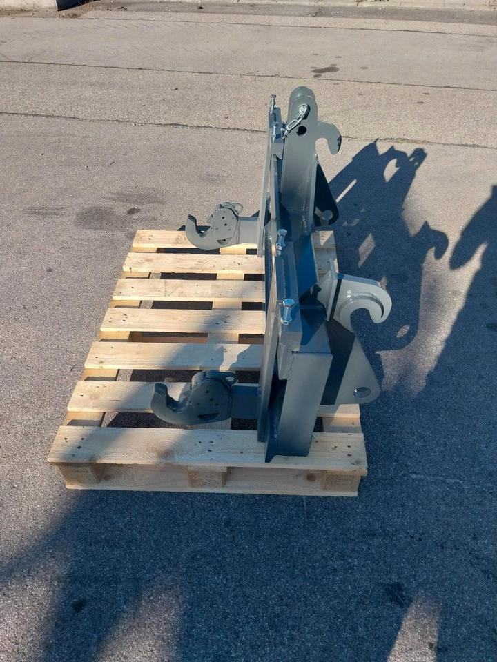 Adapter Kramer Hoflader Radlader auf 3 Punkt Kat II Palettengabel - Furci pentru Încărcător frontal pe pneuri: Foto 2 Adapter Kramer Hoflader Radlader auf 3 Punkt Kat II Palettengabel - Furci pentru Încărcător frontal pe pneuri: Foto 2