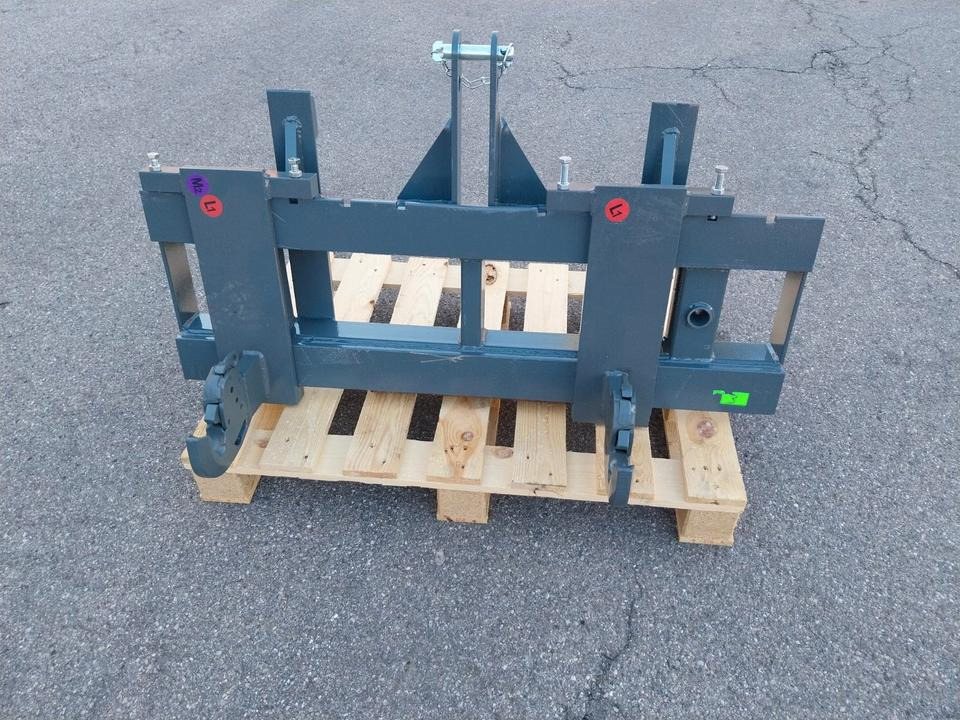 Adapter Weidemann Hoflader auf 3 Punkt Kat II Palettengabel Euro - Furci: Foto 1 Adapter Weidemann Hoflader auf 3 Punkt Kat II Palettengabel Euro - Furci: Foto 1