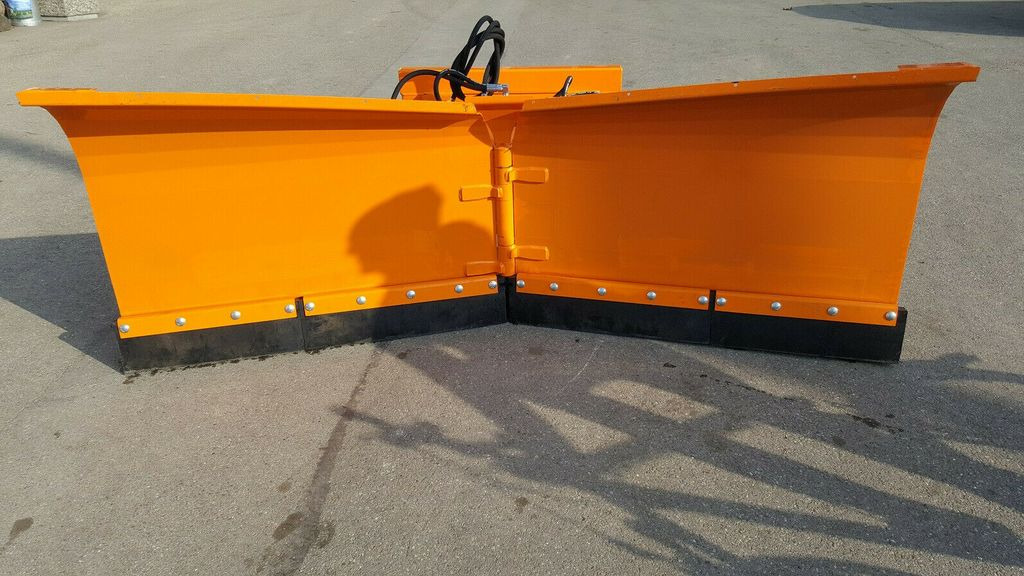 CAT neues Schneeschild Vario 2,6 m, 2,2m, 2,9m, 3,3m - Plug zapada pentru Maşina comunala: Foto 3 CAT neues Schneeschild Vario 2,6 m, 2,2m, 2,9m, 3,3m - Plug zapada pentru Maşina comunala: Foto 3