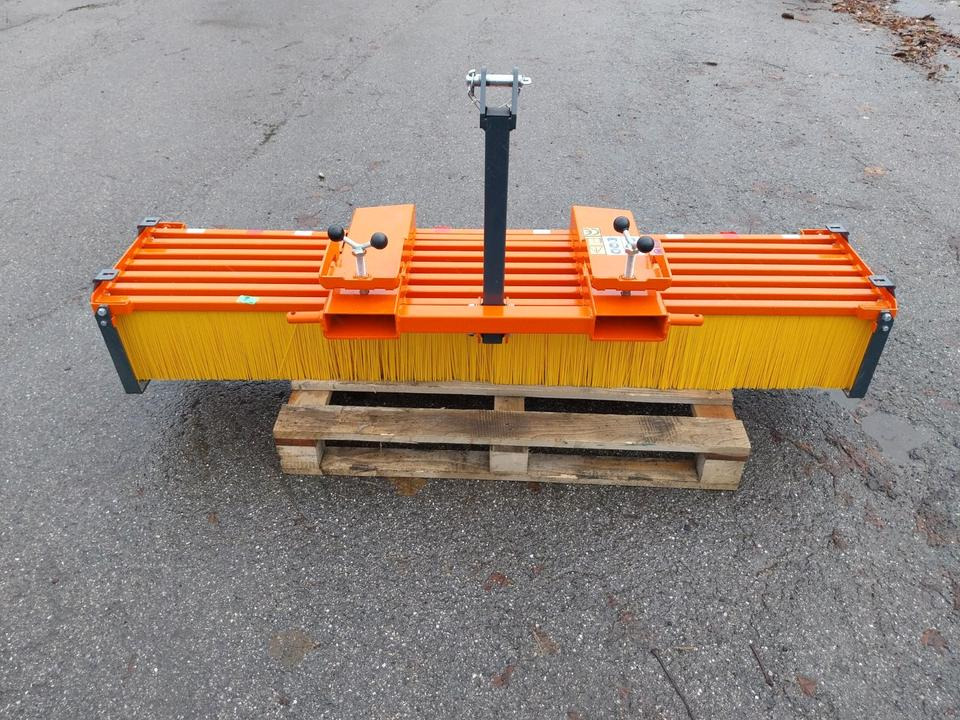 Kehrbesen Bürste Kehrmaschine Stapler Schiebebesen 1,5, 2, 2,5, 3 - Perie: Foto 1 Kehrbesen Bürste Kehrmaschine Stapler Schiebebesen 1,5, 2, 2,5, 3 - Perie: Foto 1