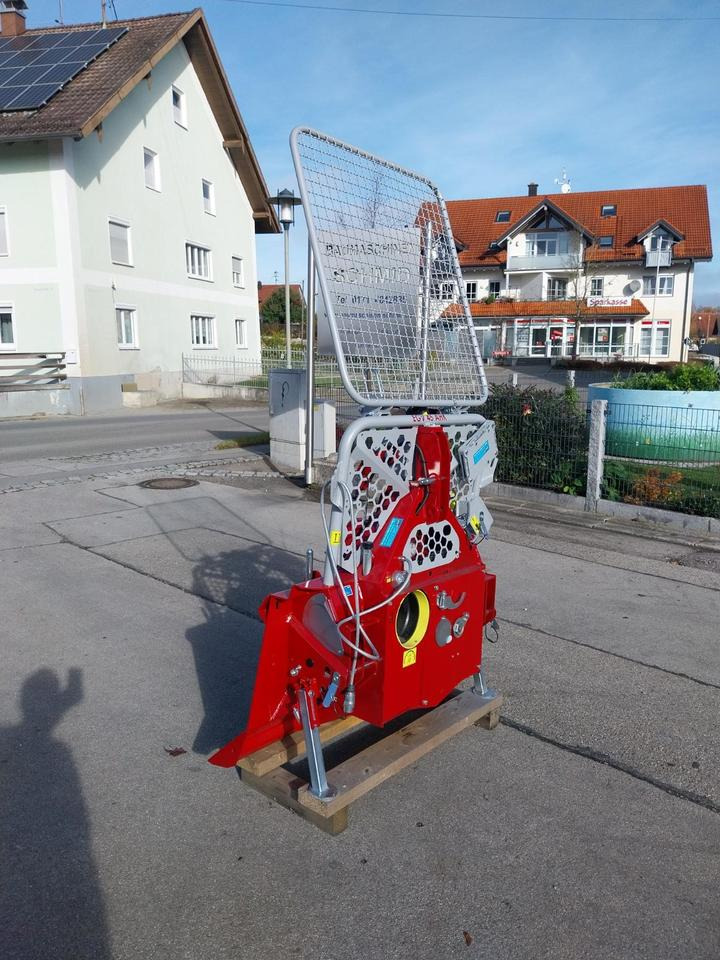 Neue Forstseilwinde Seilwinde Tajfun EGV 45 AHK SG Funk 35 55 65 - Troliu pentru Utilaj forestier: Foto 2 Neue Forstseilwinde Seilwinde Tajfun EGV 45 AHK SG Funk 35 55 65 - Troliu pentru Utilaj forestier: Foto 2