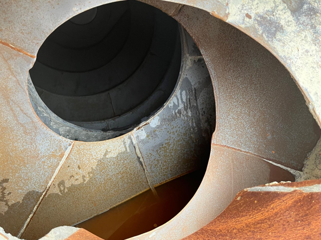 MERCEDES-BENZ Arocs 3240 B 8x4 Betonmischer Deutsch Top AP Achsen - Camion: Foto 5 MERCEDES-BENZ Arocs 3240 B 8x4 Betonmischer Deutsch Top AP Achsen - Camion: Foto 5