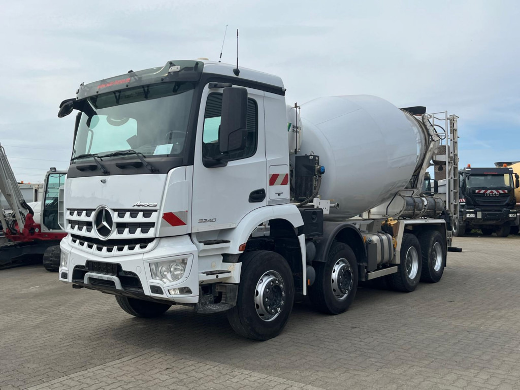 MERCEDES-BENZ Arocs 3240 B 8x4 Betonmischer Deutsch Top AP Achsen - Camion: Foto 1 MERCEDES-BENZ Arocs 3240 B 8x4 Betonmischer Deutsch Top AP Achsen - Camion: Foto 1