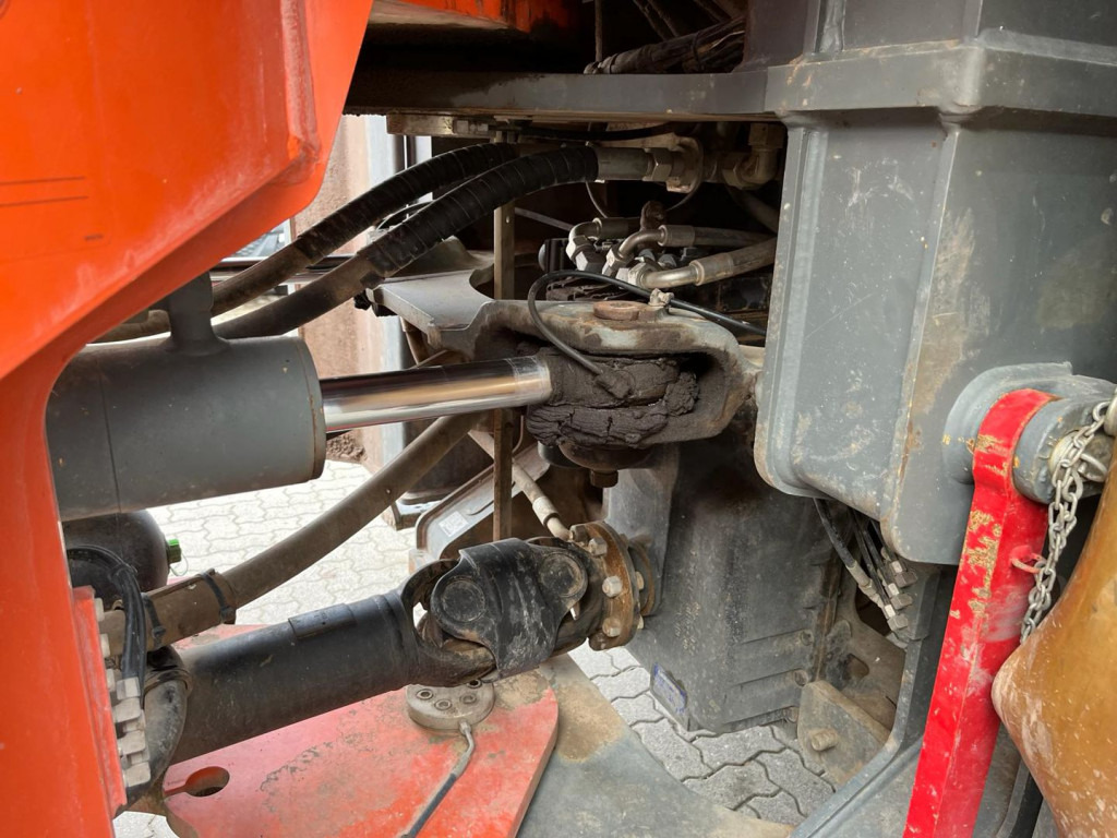 Încărcător frontal pe pneuri LIEBHERR LIEBHERR Radlader Radlader L 566: Foto 10