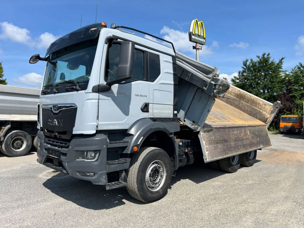 MAN TG-S 26.510 6x4 BB 3-Achs Kipper Meiller Bordmat - Camion basculantă: Foto 1 MAN TG-S 26.510 6x4 BB 3-Achs Kipper Meiller Bordmat - Camion basculantă: Foto 1