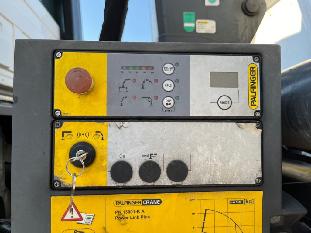 MERCEDES-BENZ Actros 1841 K 2-Achs Kipper Kran Funk 2xhydr+Greifer - Camion basculantă, Camion cu macara: Foto 2 MERCEDES-BENZ Actros 1841 K 2-Achs Kipper Kran Funk 2xhydr+Greifer - Camion basculantă, Camion cu macara: Foto 2