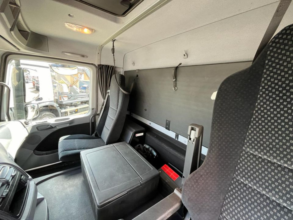 MERCEDES-BENZ Actros 2546 L 6x2 Pritsche Heckkran Hiab 288 6xhyd - Camion platformă, Camion cu macara: Foto 4 MERCEDES-BENZ Actros 2546 L 6x2 Pritsche Heckkran Hiab 288 6xhyd - Camion platformă, Camion cu macara: Foto 4