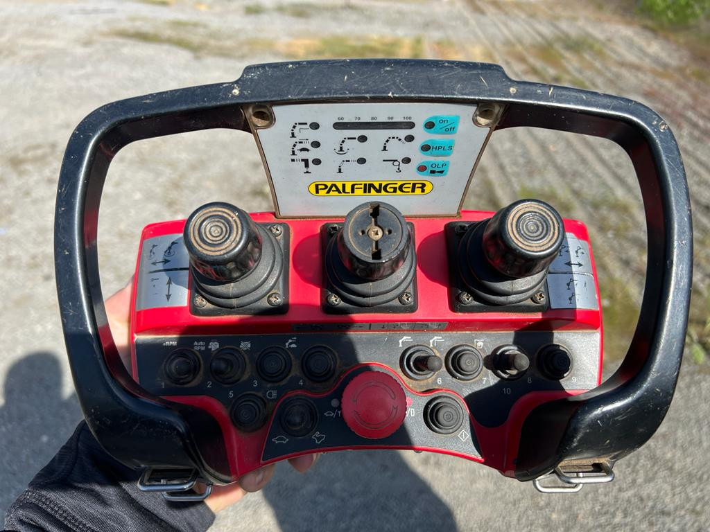 Leasing de MERCEDES-BENZ Actros 2546 L 6x2 Pritsche Heckkran Palfinger PK 44.002+Winde MERCEDES-BENZ Actros 2546 L 6x2 Pritsche Heckkran Palfinger PK 44.002+Winde: Foto 14 Leasing de MERCEDES-BENZ Actros 2546 L 6x2 Pritsche Heckkran Palfinger PK 44.002+Winde MERCEDES-BENZ Actros 2546 L 6x2 Pritsche Heckkran Palfinger PK 44.002+Winde: Foto 14