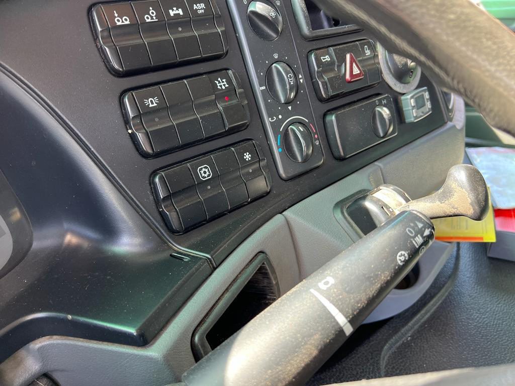 Leasing de MERCEDES-BENZ Actros 2546 L 6x2 Pritsche Heckkran Palfinger PK 44.002+Winde MERCEDES-BENZ Actros 2546 L 6x2 Pritsche Heckkran Palfinger PK 44.002+Winde: Foto 13 Leasing de MERCEDES-BENZ Actros 2546 L 6x2 Pritsche Heckkran Palfinger PK 44.002+Winde MERCEDES-BENZ Actros 2546 L 6x2 Pritsche Heckkran Palfinger PK 44.002+Winde: Foto 13