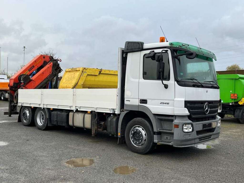 Leasing de MERCEDES-BENZ Actros 2546 L 6x2 Pritsche Heckkran Palfinger PK 44.002+Winde MERCEDES-BENZ Actros 2546 L 6x2 Pritsche Heckkran Palfinger PK 44.002+Winde: Foto 7 Leasing de MERCEDES-BENZ Actros 2546 L 6x2 Pritsche Heckkran Palfinger PK 44.002+Winde MERCEDES-BENZ Actros 2546 L 6x2 Pritsche Heckkran Palfinger PK 44.002+Winde: Foto 7