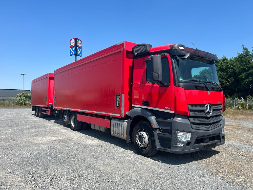 Camion cu prelată MERCEDES-BENZ Antos 2540 L 6x2 Pritsche LBW Coca Cola, 8,2m Getränke: Foto 8 Camion cu prelată MERCEDES-BENZ Antos 2540 L 6x2 Pritsche LBW Coca Cola, 8,2m Getränke: Foto 8