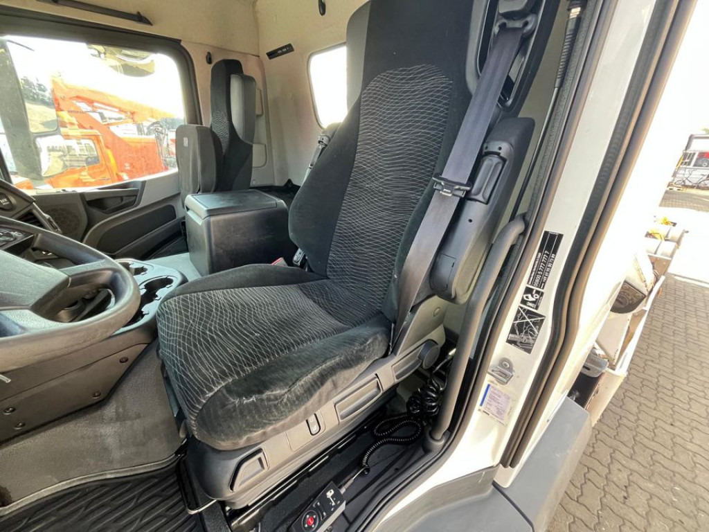MERCEDES-BENZ Antos 2543 L 6x2 Abrollkipper mit Kran Funk+Greiferst. - Camion cu cârlig, Camion cu macara: Foto 4 MERCEDES-BENZ Antos 2543 L 6x2 Abrollkipper mit Kran Funk+Greiferst. - Camion cu cârlig, Camion cu macara: Foto 4