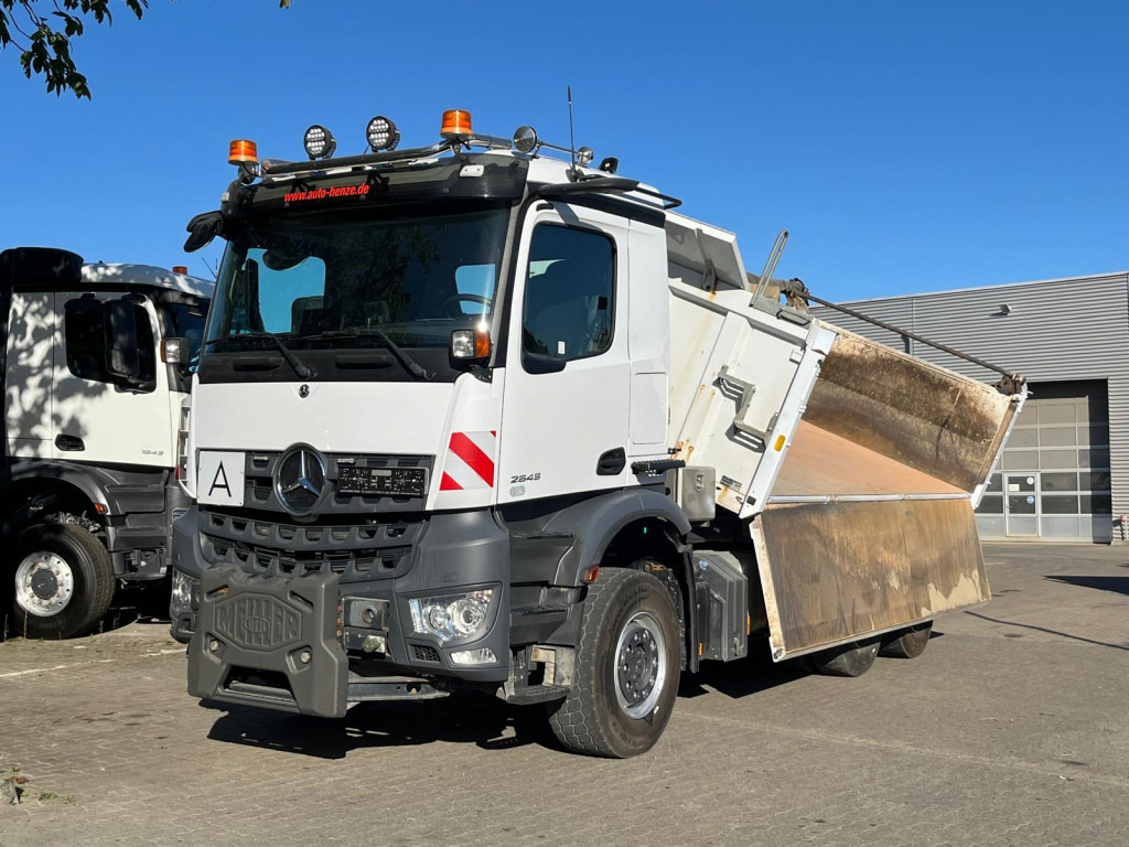 MERCEDES-BENZ Arocs 2645 K 6x4 3-Achs Kipper gr. Meiller Bordmatik 2 Stempel - Camion basculantă: Foto 1 MERCEDES-BENZ Arocs 2645 K 6x4 3-Achs Kipper gr. Meiller Bordmatik 2 Stempel - Camion basculantă: Foto 1