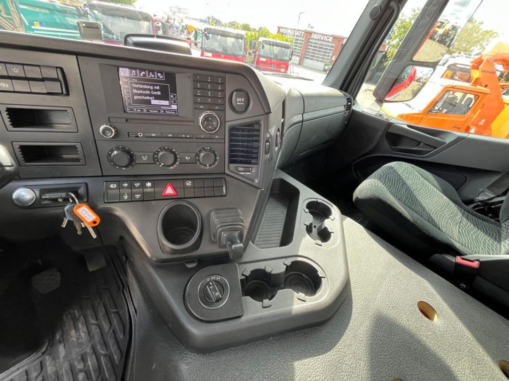 Camion basculantă MERCEDES-BENZ Arocs 4143 8x4 4-Achs Kipper Meiller Bordmatik: Foto 11