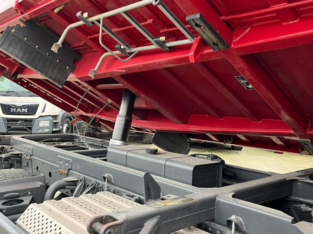 MERCEDES-BENZ Atego 1530 K 2-Achs Kipper Meiller - Camion basculantă: Foto 4 MERCEDES-BENZ Atego 1530 K 2-Achs Kipper Meiller - Camion basculantă: Foto 4