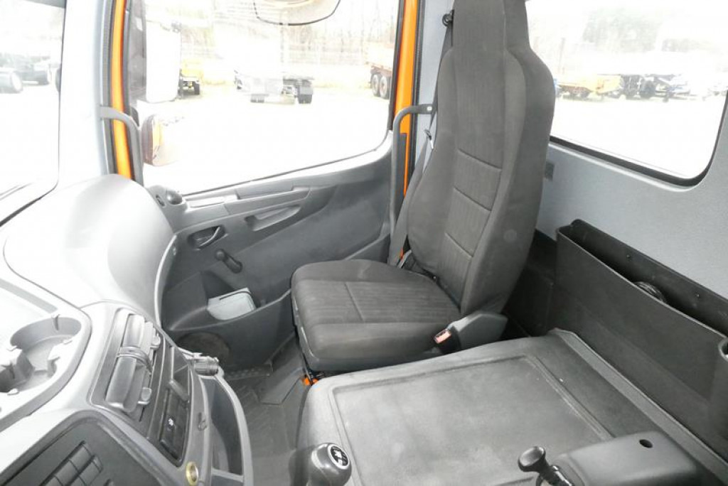 MERCEDES-BENZ Atego 818 K 2-Achs Kipper Schalter - Autoutilitară basculantă: Foto 5 MERCEDES-BENZ Atego 818 K 2-Achs Kipper Schalter - Autoutilitară basculantă: Foto 5