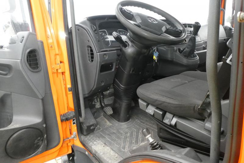 MERCEDES-BENZ Atego 818 K 2-Achs Kipper Schalter - Autoutilitară basculantă: Foto 3 MERCEDES-BENZ Atego 818 K 2-Achs Kipper Schalter - Autoutilitară basculantă: Foto 3