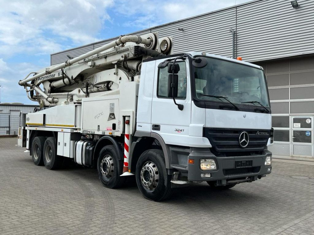 Mercedes-Benz Actros 3241 B 8x4 Betonpumpe Putzmeister 42m - Autopompă de beton: Foto 5 Mercedes-Benz Actros 3241 B 8x4 Betonpumpe Putzmeister 42m - Autopompă de beton: Foto 5