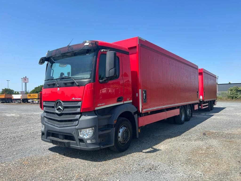 Mercedes-Benz Antos 2540 L 6x2 Pritsche LBW Getränke 8,2m, 2to - Camion cu prelată: Foto 1 Mercedes-Benz Antos 2540 L 6x2 Pritsche LBW Getränke 8,2m, 2to - Camion cu prelată: Foto 1