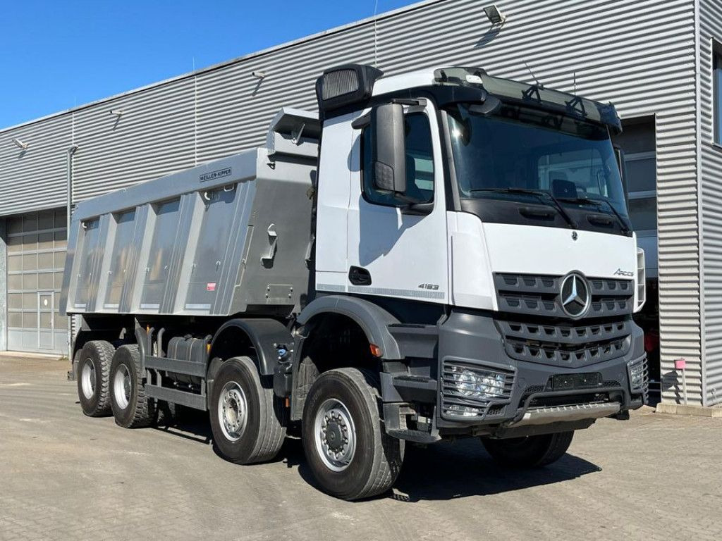 Mercedes-Benz Arocs 4153 8x6 4 Achs Muldenkipper Meiller - Camion basculantă: Foto 2 Mercedes-Benz Arocs 4153 8x6 4 Achs Muldenkipper Meiller - Camion basculantă: Foto 2
