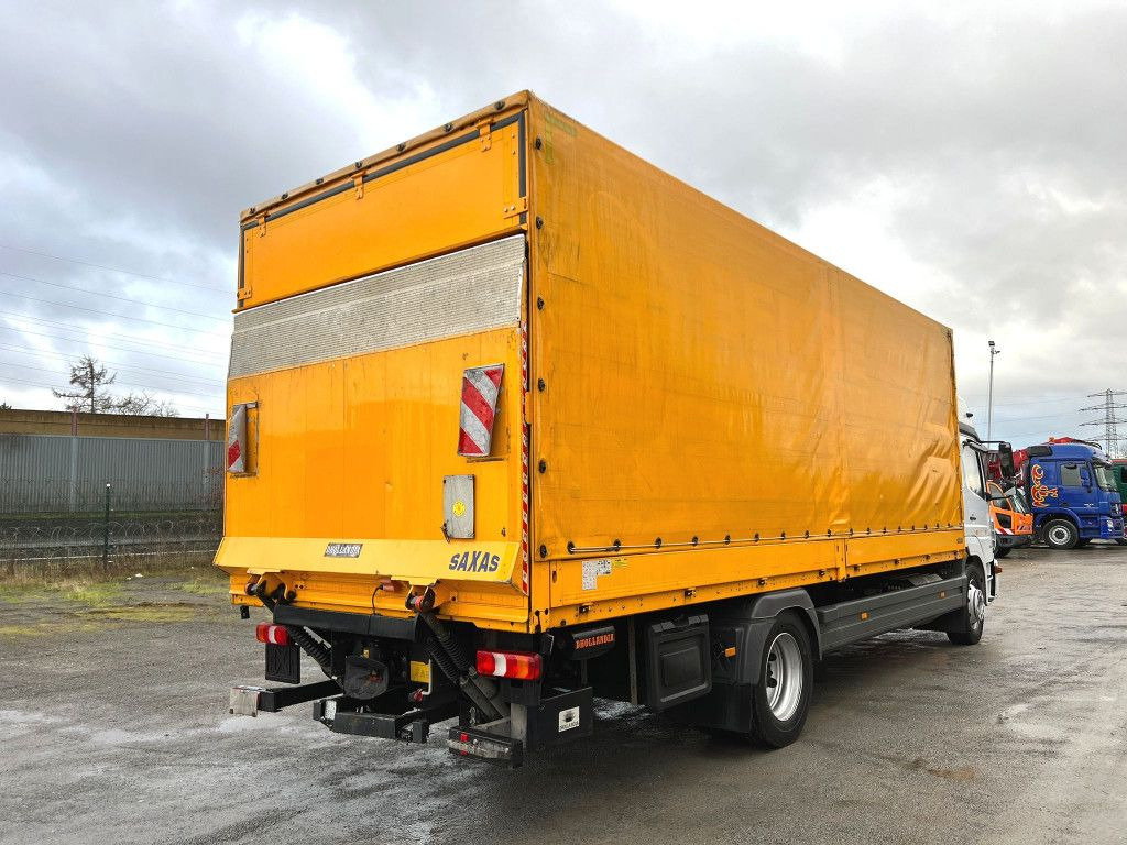 Mercedes-Benz Atego 1230 L Pritsche LBW Lg.Fhs/Hochd. 7,2m+LBW - Camion cu prelată: Foto 4 Mercedes-Benz Atego 1230 L Pritsche LBW Lg.Fhs/Hochd. 7,2m+LBW - Camion cu prelată: Foto 4
