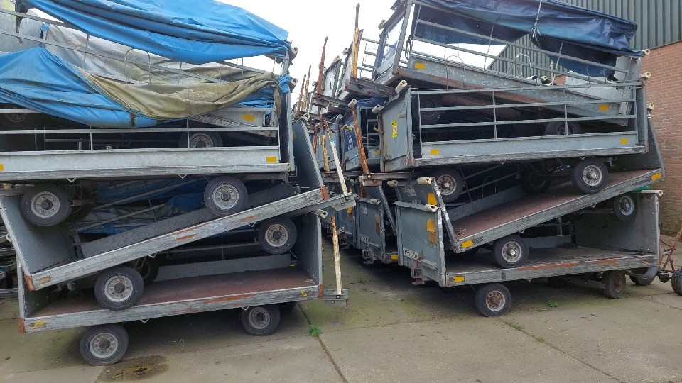 SPS BW01/BW03 Baggage cart - Echipamente aeroportuare: Foto 4 SPS BW01/BW03 Baggage cart - Echipamente aeroportuare: Foto 4