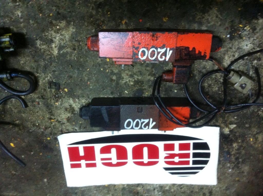 PARKER D1VW-8-C-JJH-53 - 1 SEKCYJNY + CEWKI 24VDC - Supapa hidraulica pentru Utilaje constructii: Foto 1 PARKER D1VW-8-C-JJH-53 - 1 SEKCYJNY + CEWKI 24VDC - Supapa hidraulica pentru Utilaje constructii: Foto 1