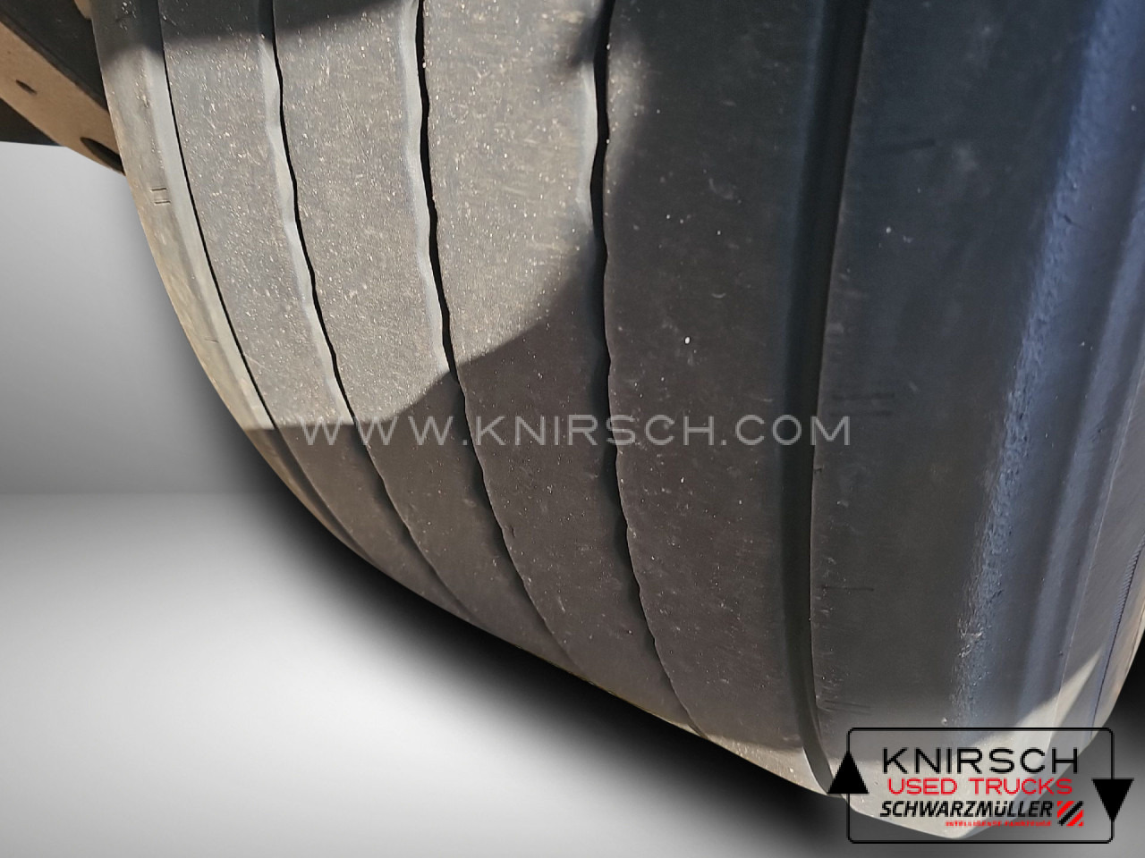 SCHWARZMUELLER J-3A-80 Plateausattel - Remorcă platformă: Foto 5 SCHWARZMUELLER J-3A-80 Plateausattel - Remorcă platformă: Foto 5