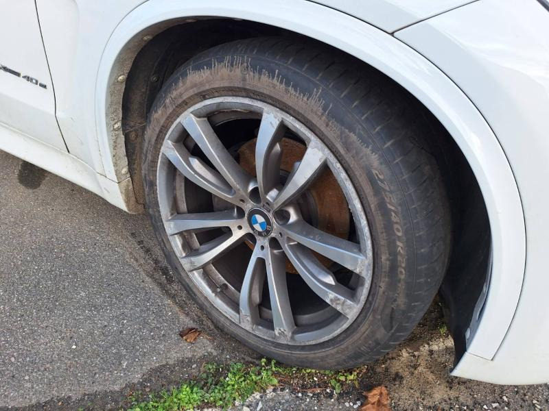 SUV BMW X5: Foto 43