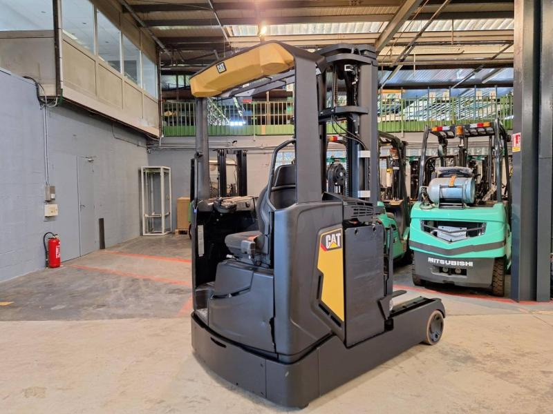 Caterpillar NR20N2H - Stivuitor cu catarg retractabil: Foto 5 Caterpillar NR20N2H - Stivuitor cu catarg retractabil: Foto 5