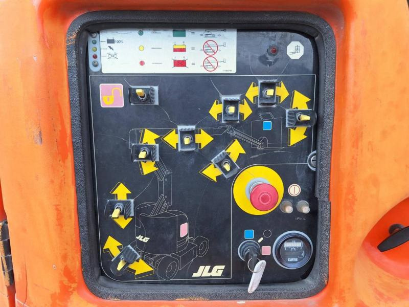 Nacela articulata JLG E300AJP: Foto 25